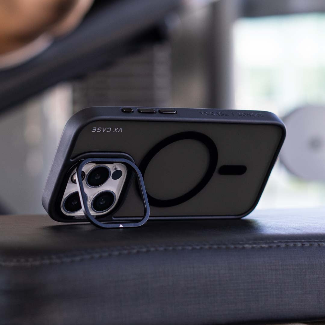 Capa Magsafe para iPhone 15 Pro Max com Aro na Câmera - Preta - Icon