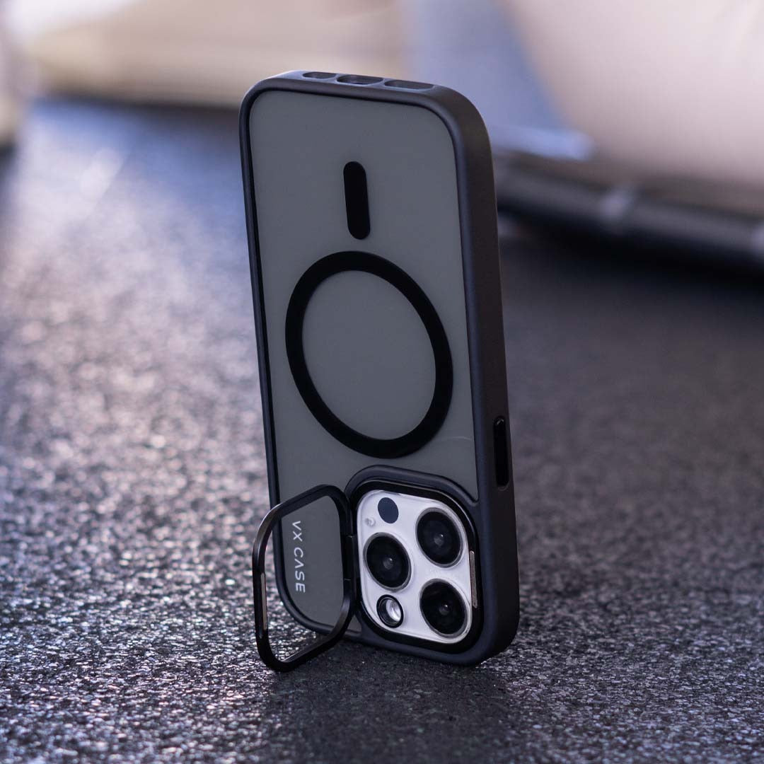Capa Magsafe para iPhone 15 Pro Max com Aro na Câmera - Preta - Icon