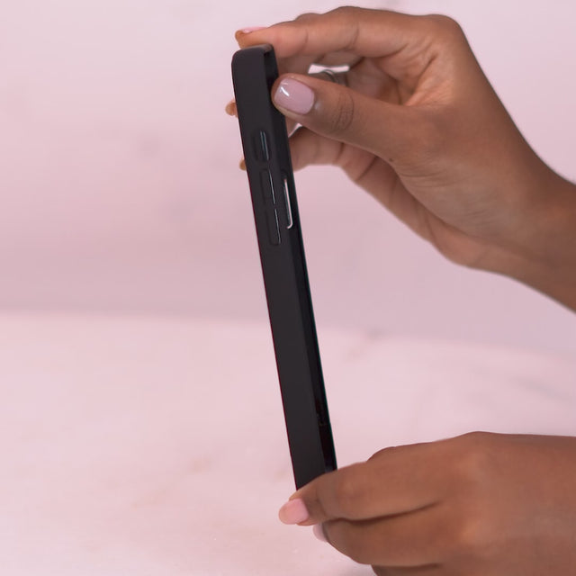 Capa para iPhone 12 Mini de Polímero Preta Fosca