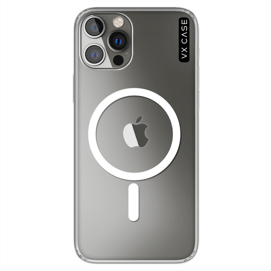 iPhone com capa VX Case de silicone rígido compatível com MagSafe, acabamento transparente.