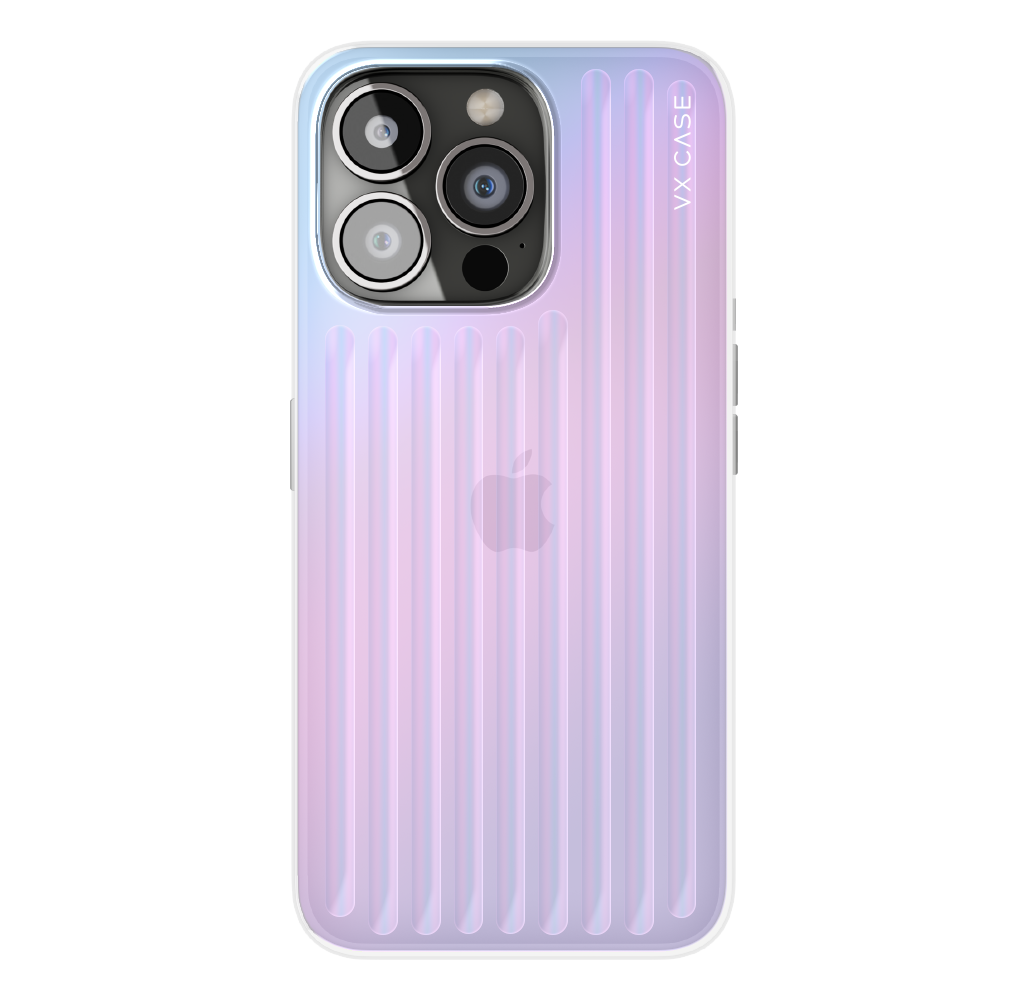 iPhone 15 Pro com capa VX Case texturizada, proteção traseira com linhas verticais em tom lilás translúcido.